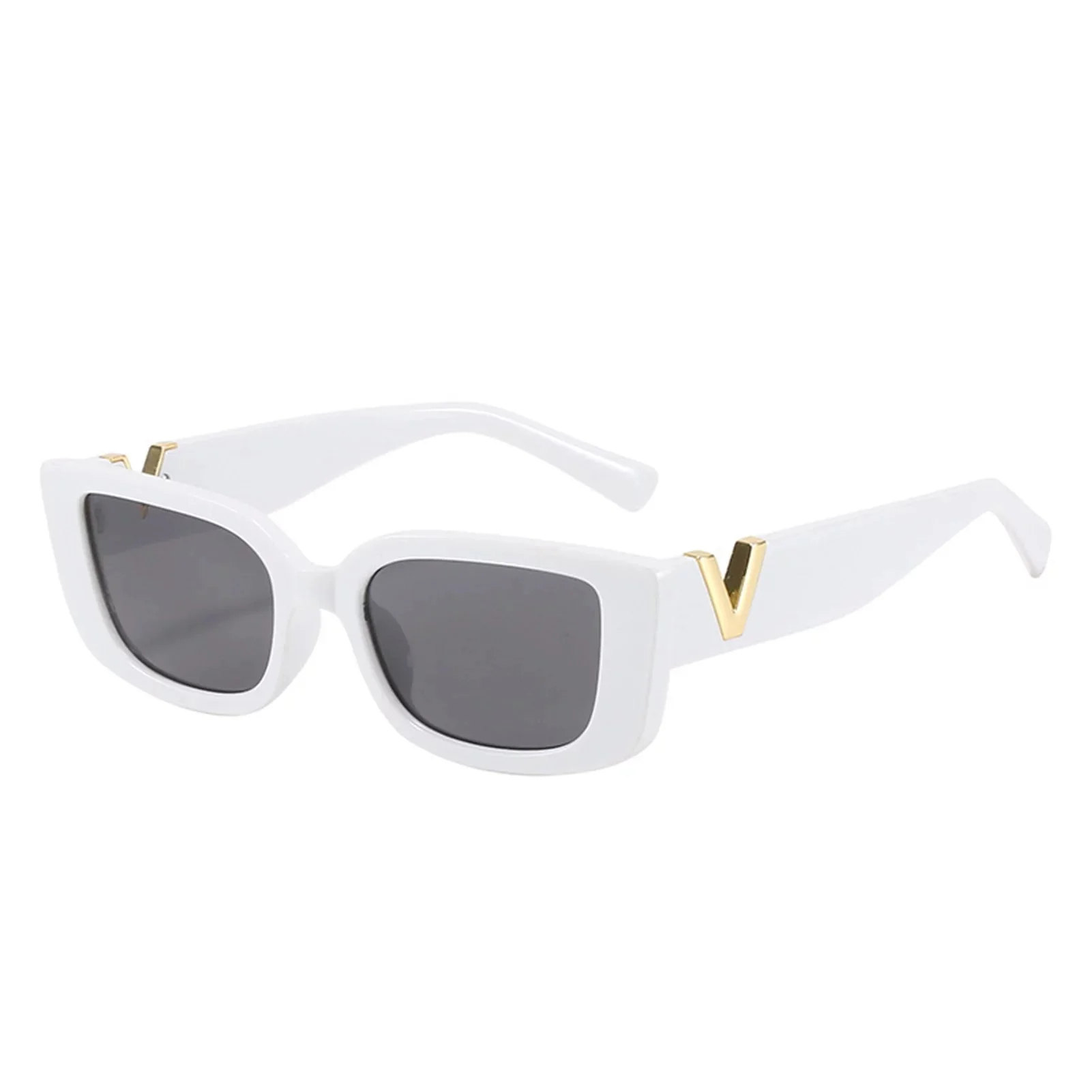 Lightweight women’s retro cat-eye sunglasses – unique design, UV400 protection, for summer 2025 - Image 9