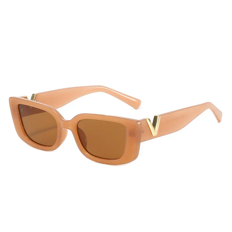Lightweight women’s square sunglasses – retro metal design, for everyday wear - Image 5