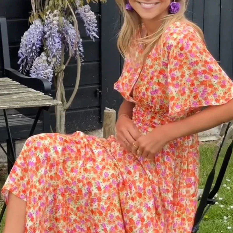 Lightweight Women's Summer Dress with V-Neck Design, Breathable Fabric, Airy Fit, Available in Multiple Colors - Image 6