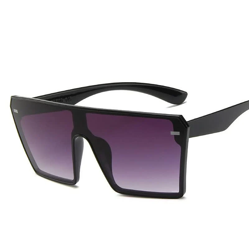 Lightweight women’s sunglasses – modern oversized design, durable, for summer outings - Image 3