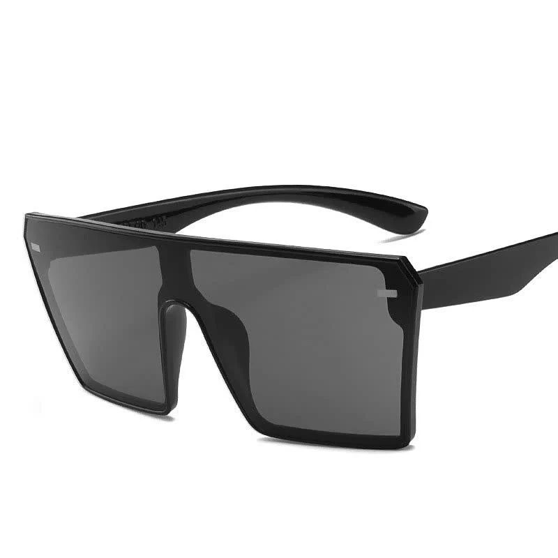 Lightweight women’s sunglasses – modern oversized design, durable, for summer outings - Image 5
