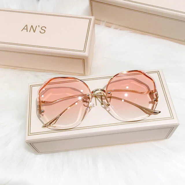 Lightweight women's sunglasses – rimless design, metal, for summer 2025 - Image 7