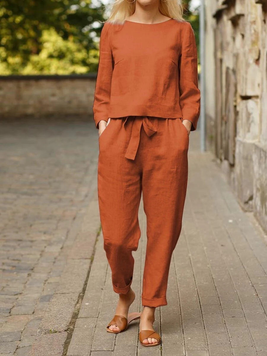 Lightweight women’s two-piece set – relaxed fit top and trousers, linen, for any occasion