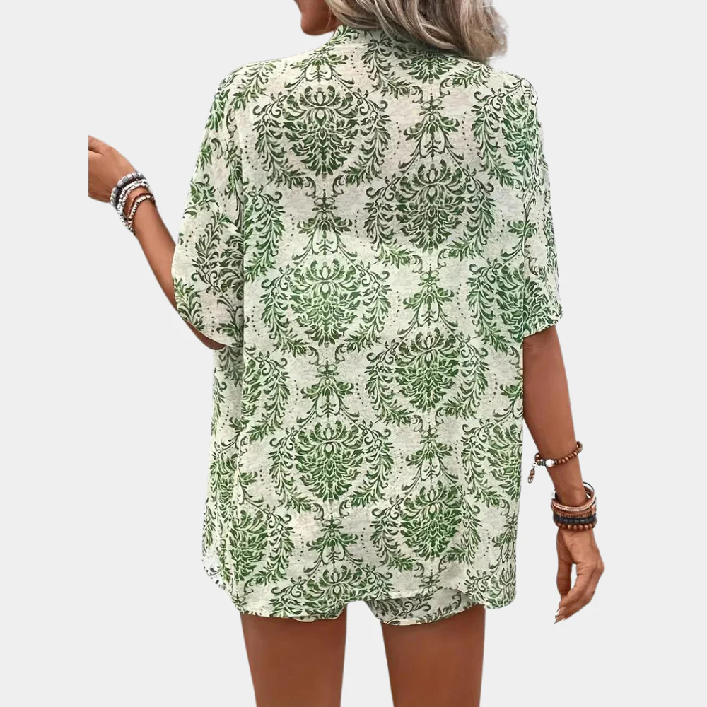 Lightweight women’s two-piece set – short-sleeve blouse and shorts, breathable, for summer - Image 3