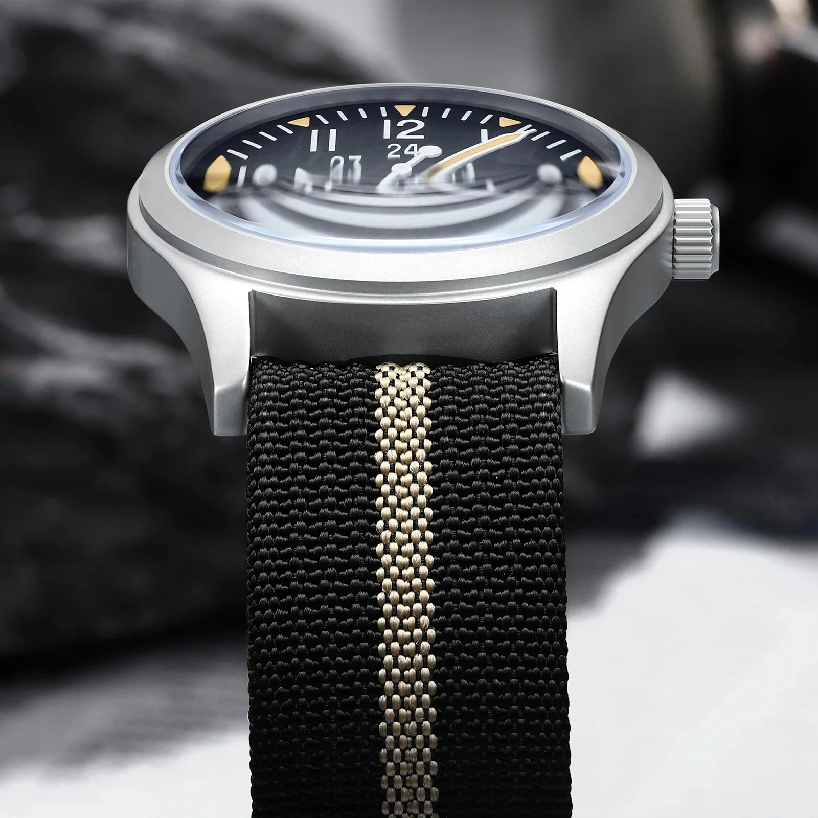 Military Quartz Field Watch 37mm Sapphire Fall 2025 - Image 8
