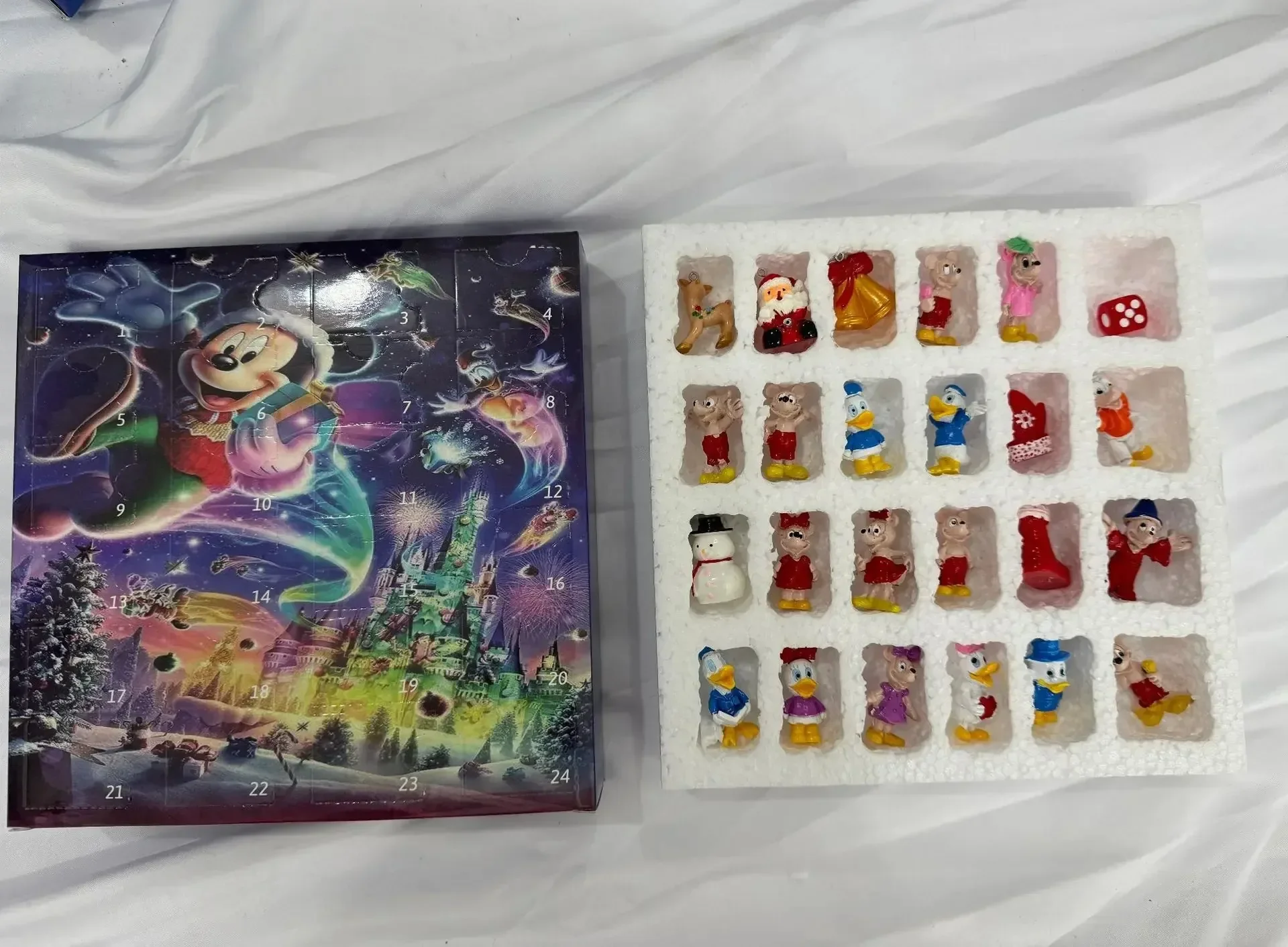 Advent Calendar Stitch Mini Figures 24 Days Christmas - Image 10