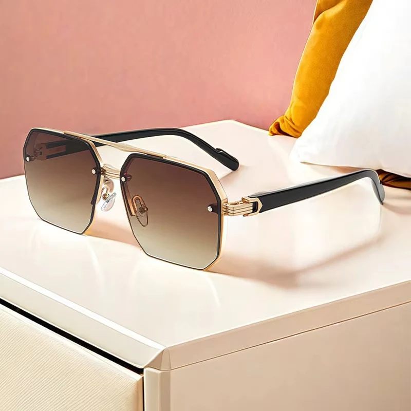 Oversize Retro Polygon Square Metal Sunglasses for Men & Women, UV400 Fashion Gradient Shades - Image 3