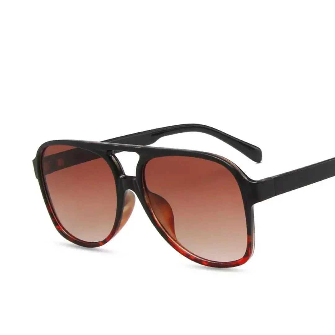 Oversized women’s retro sunglasses – bold design, plastic, for summer - Image 9