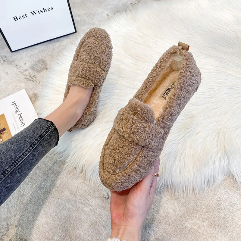 Plush Slip-On Shoes with Non-Slip Sole for Comfort and Style, Warm Indoor Footwear, Lightweight Casual Shoes - Image 3