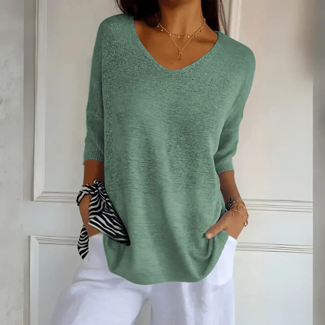 Relaxed Elegant Casual Top for Women, V-Neck Three-Quarter Sleeves, Lightweight Business Casual Shirt to Wear with Jeans - Image 4