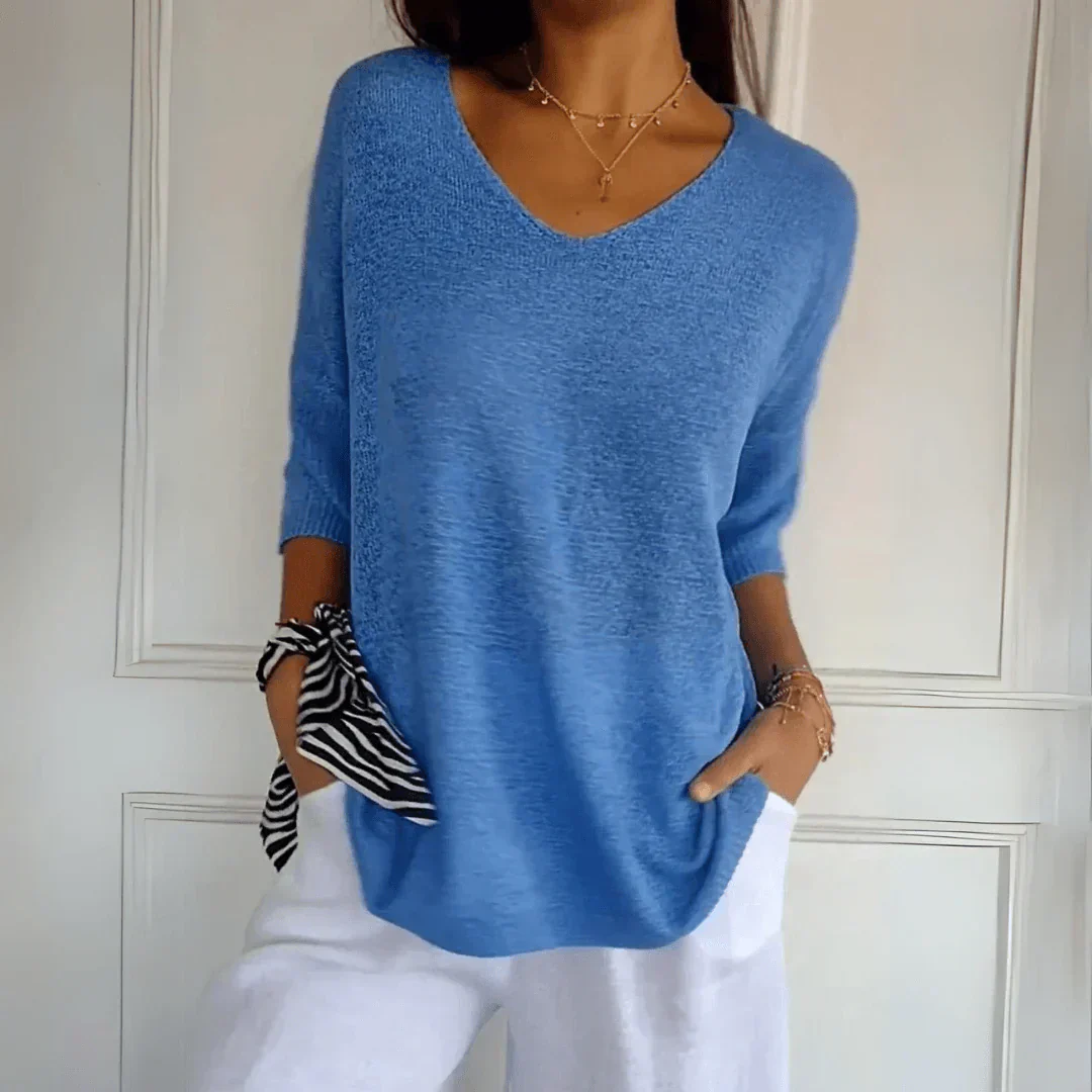 Relaxed Elegant Casual Top for Women, V-Neck Three-Quarter Sleeves, Lightweight Business Casual Shirt to Wear with Jeans - Image 9