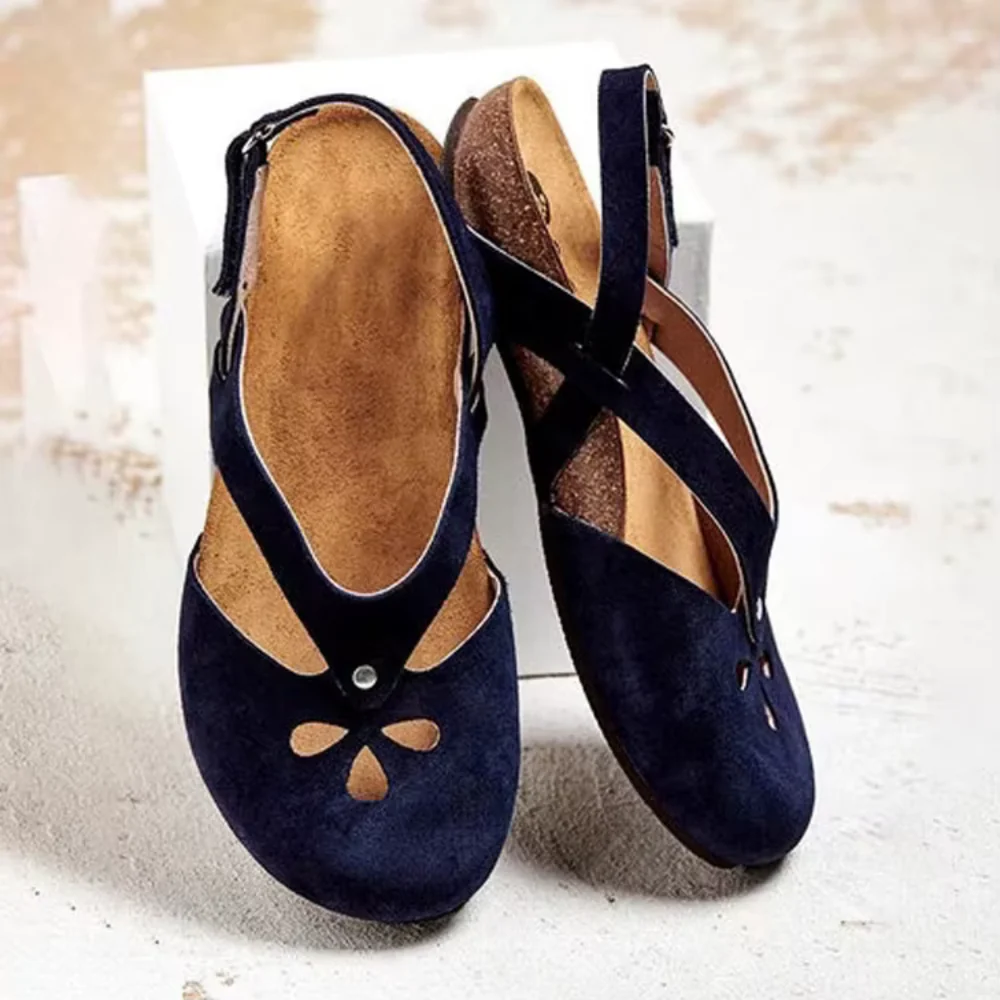 Retro Women's Sandals with Adjustable Ankle Strap, Soft Outsole, and Ajoured Design for Summer Style - Image 2