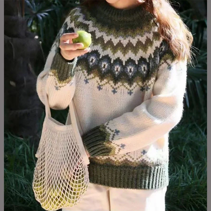 Soft Relaxed Women's Sweater - 3D Yoke Knit, Blend, Winter - Image 2