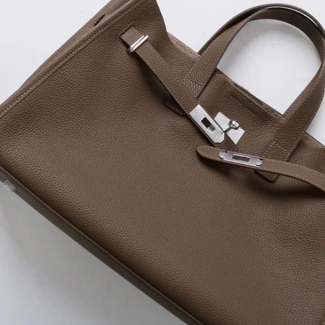 Soft & Structured Women’s Crossbody Bag - Top-Handle Silhouette, Pebbled Cowhide Leather, For Everyday Urban Use - Image 3