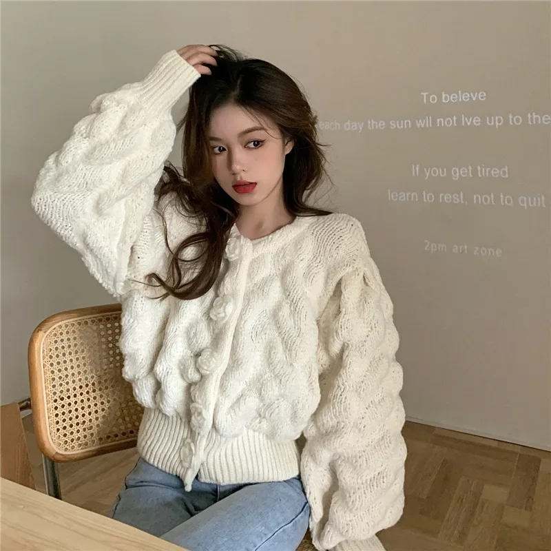 Soft Women's Knit Sweater - Bubble Sleeves, For Autumn - Image 2