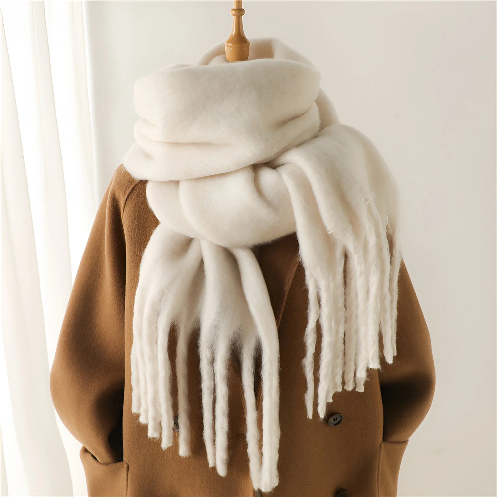 Soft Women’s Scarf - Oversized Fringed Cashmere For Winter - Image 4