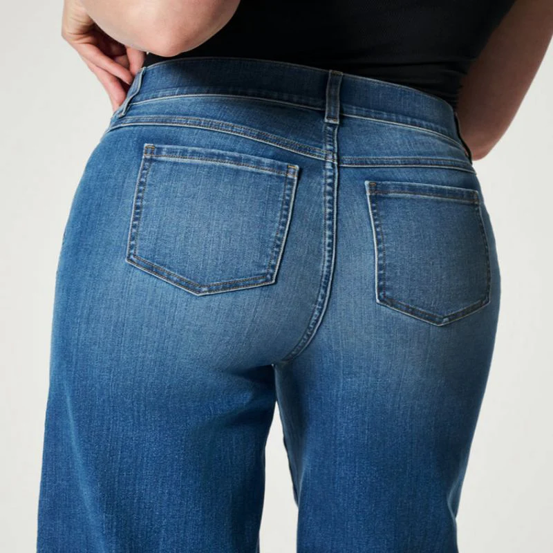 Stretchy and Flattering Women’s Wide-Leg Jeans - High-Rise Knitted Denim, Smooth Waistband, Weekend - Image 2