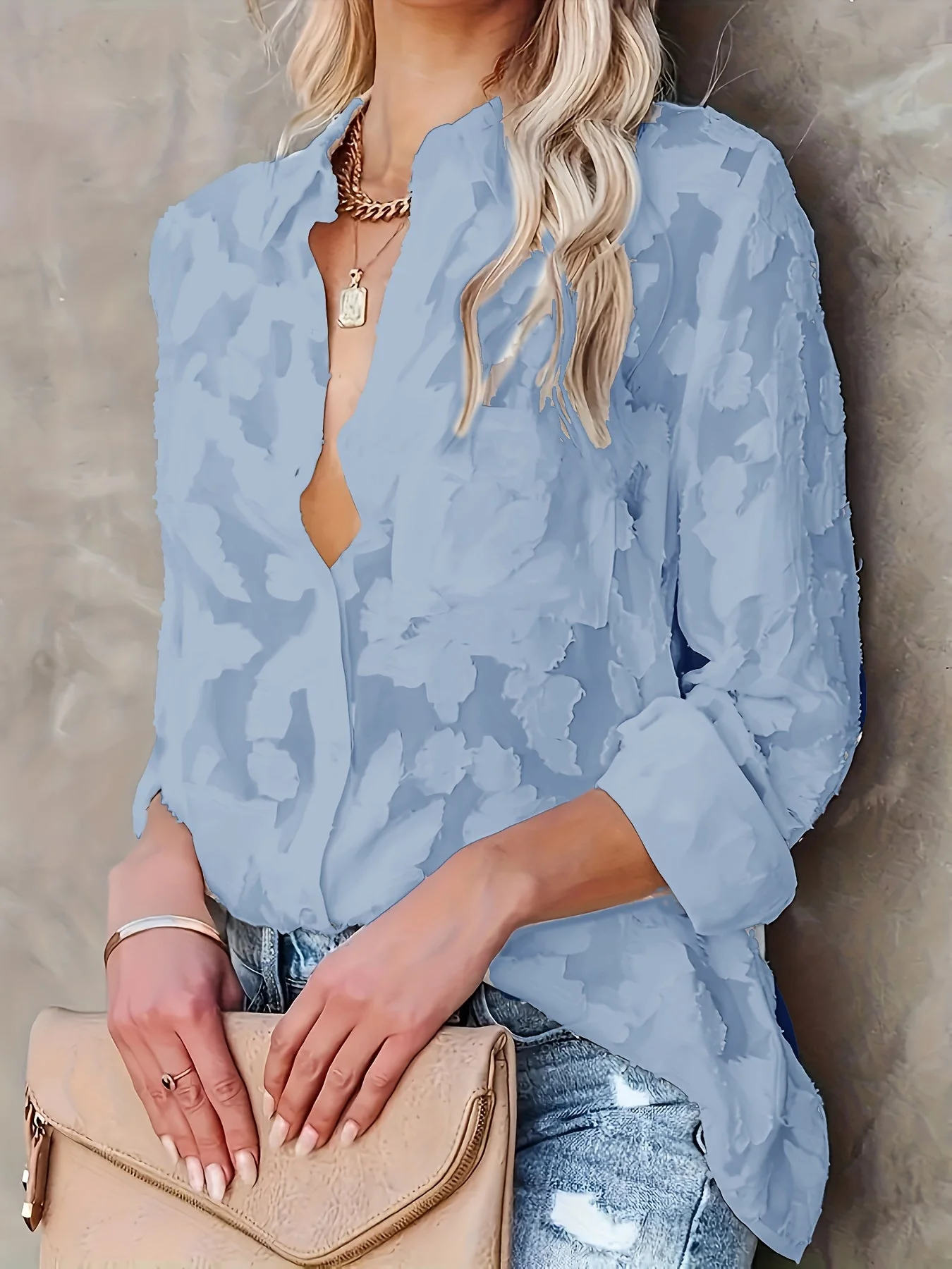 Stylish Women's Blouse, Lightweight and Breathable Long Sleeve Top for Summer Wear, Flattering Fit - Image 4