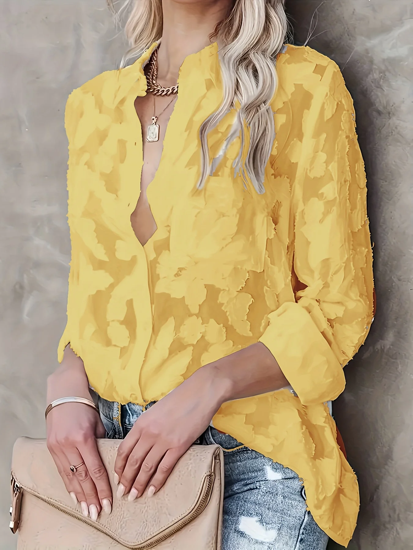 Stylish Women's Blouse, Lightweight and Breathable Long Sleeve Top for Summer Wear, Flattering Fit - Image 5