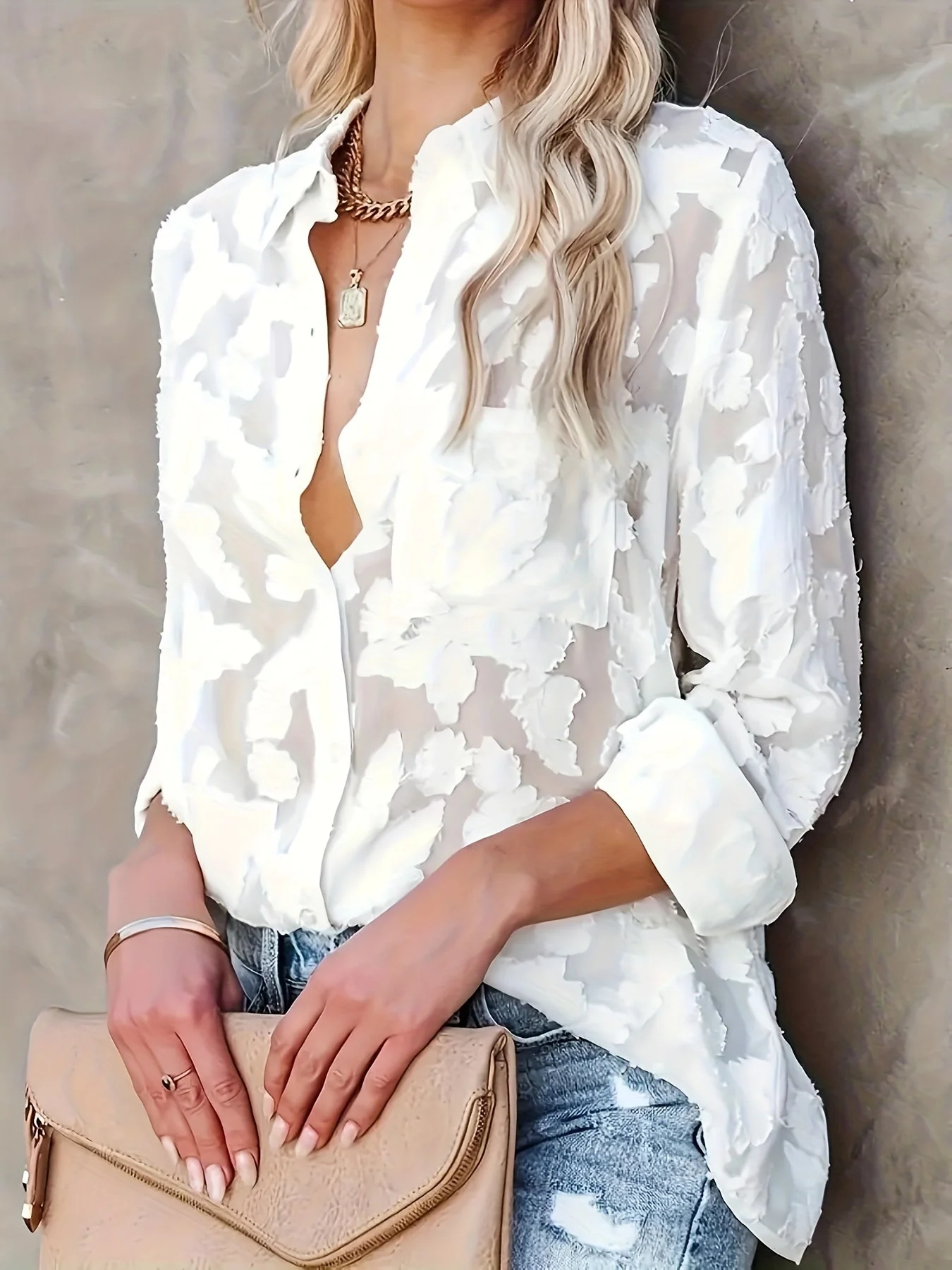 Stylish Women's Blouse, Lightweight and Breathable Long Sleeve Top for Summer Wear, Flattering Fit - Image 9