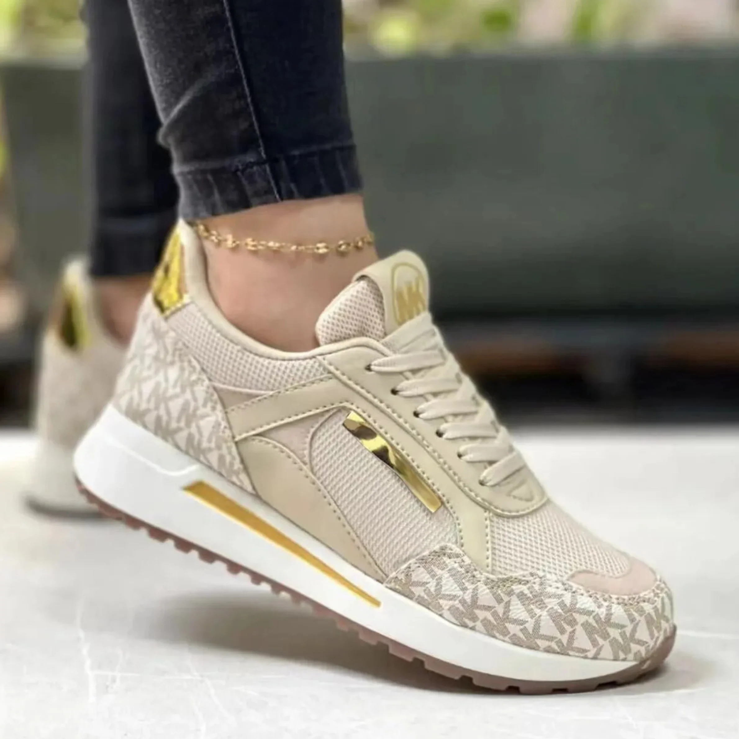 Stylish Women's Relaxed Shoes with Shock Absorbing Sole and Non-Slip Rubber for All-Day Comfort - Image 3