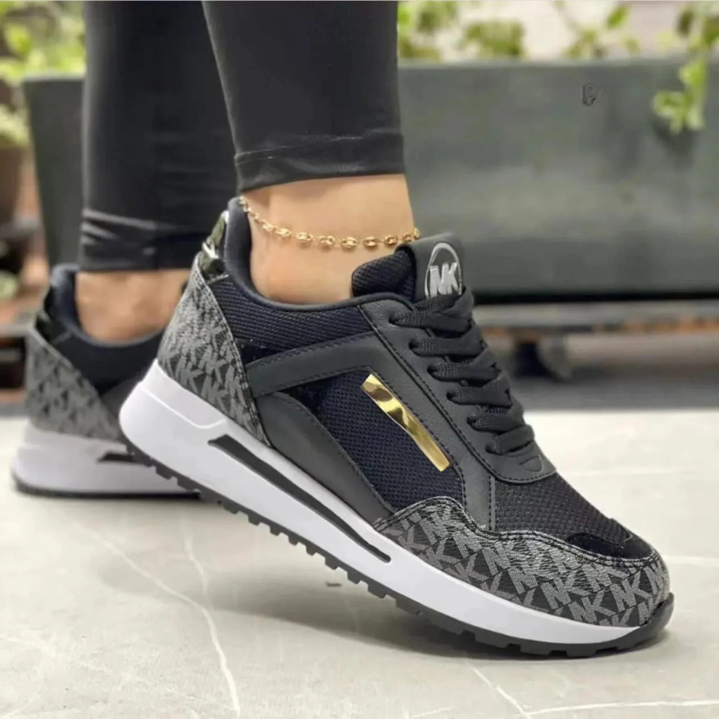 Stylish Women's Relaxed Shoes with Shock Absorbing Sole and Non-Slip Rubber for All-Day Comfort - Image 4