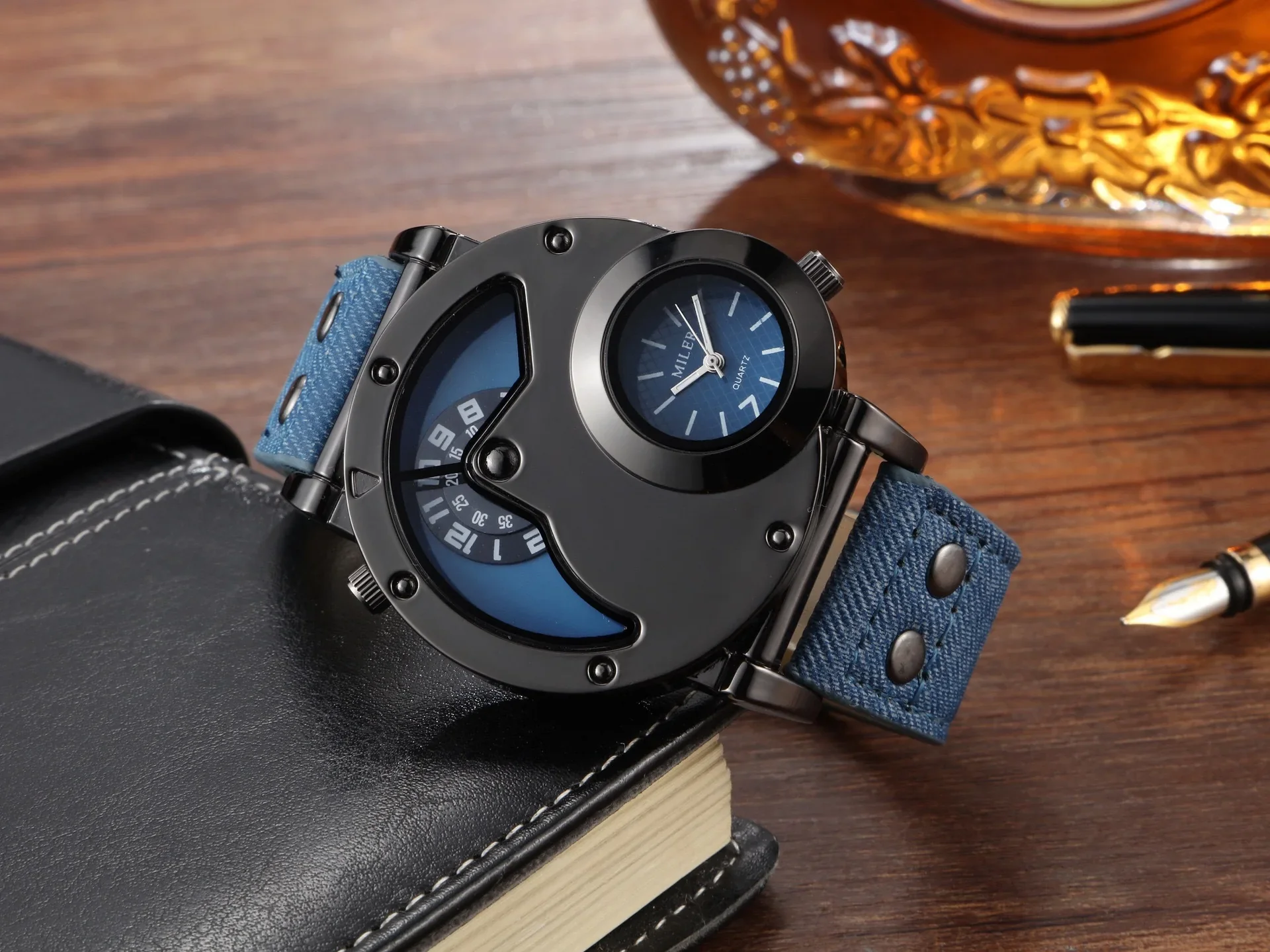 Quartz Sport Watch With Fabric Strap Irregular Alloy Case - Image 11