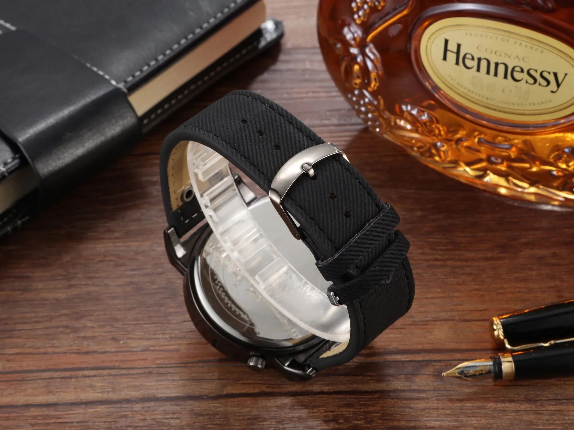 Quartz Sport Watch With Fabric Strap Irregular Alloy Case - Image 6