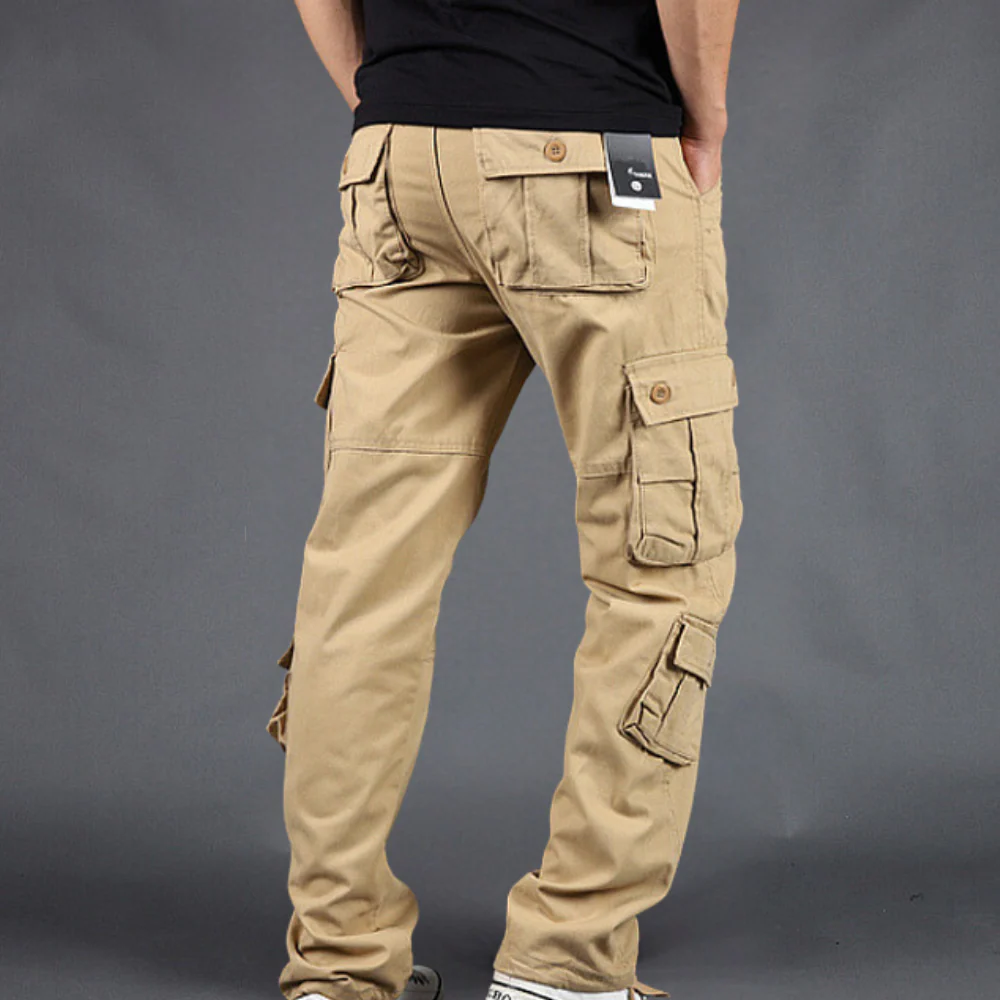 Versatile men's cargo pants – trendy fit, durable fabric, for casual outings - Image 4