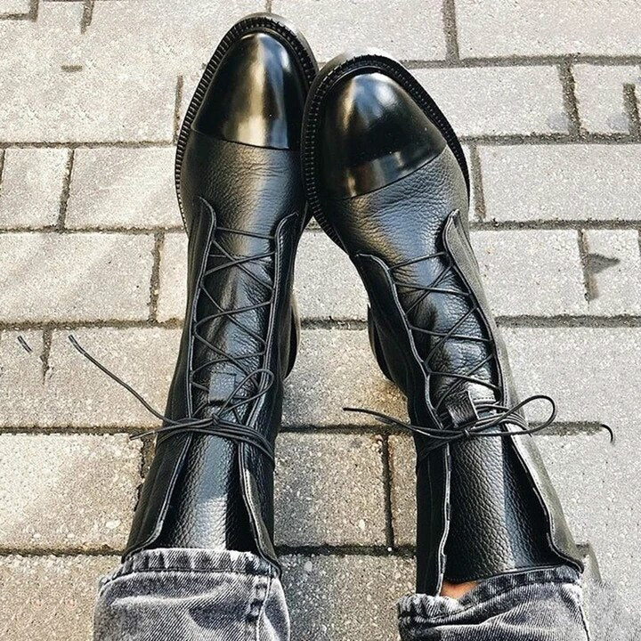 Warm Classic Women's Leather Boots - Lace-Up, Fur, Winter
