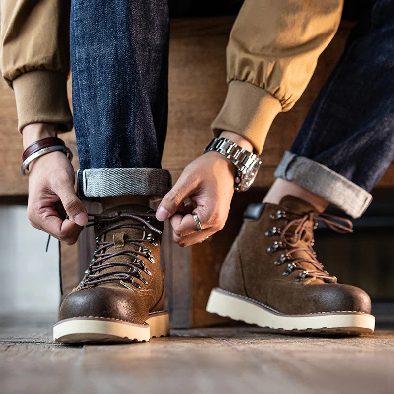 Warm Men's Mountaineering Boots - High-Top, Calf Leather - Image 6