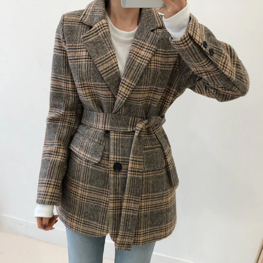 Warm Structured Women's Short Coat - Belted Plaid Wool - Image 9