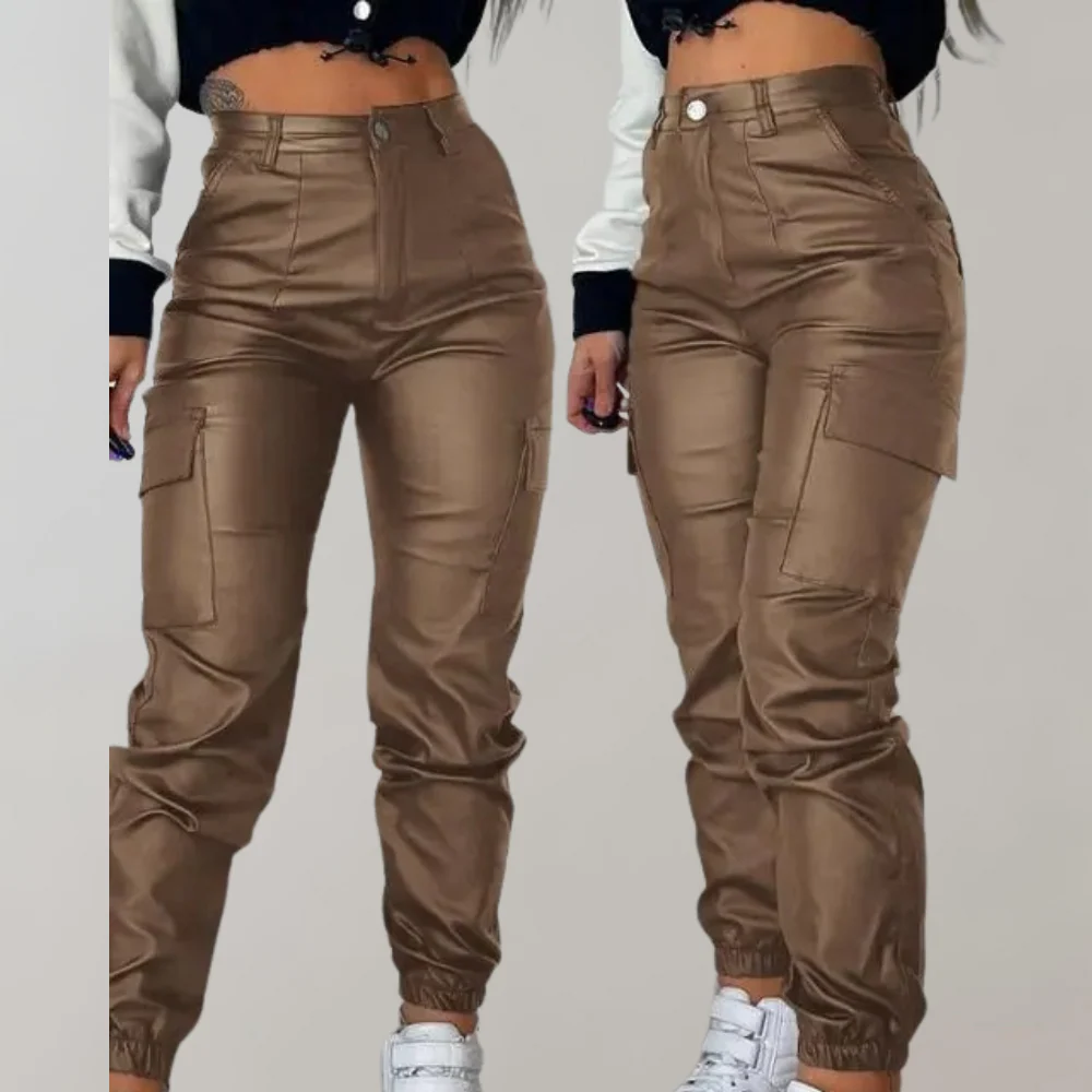 Warm & Versatile women's cargo pants – stylish tapered design, polyester, ideal for winter - Image 2