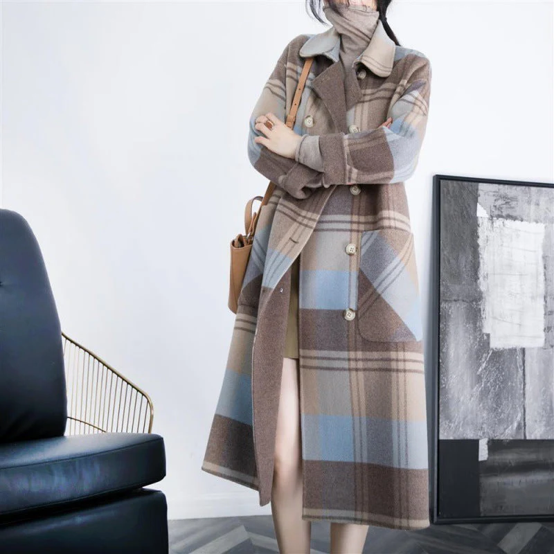 Warm Women's Checked Wool Mid-Length Coat - Double-Breasted - Image 2