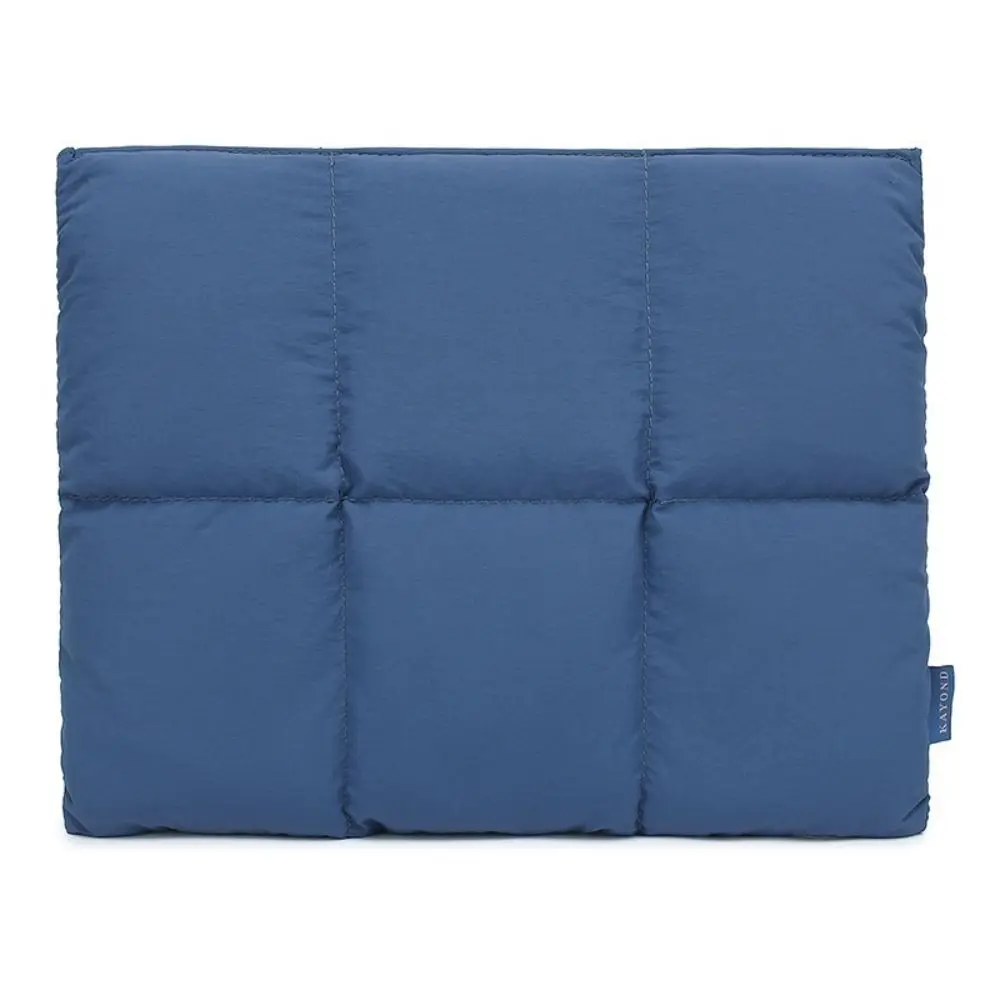 Water-Resistant Quilted Laptop Sleeve with Plush Padding and Shockproof Protection for 14-16 Inch Devices - Image 10