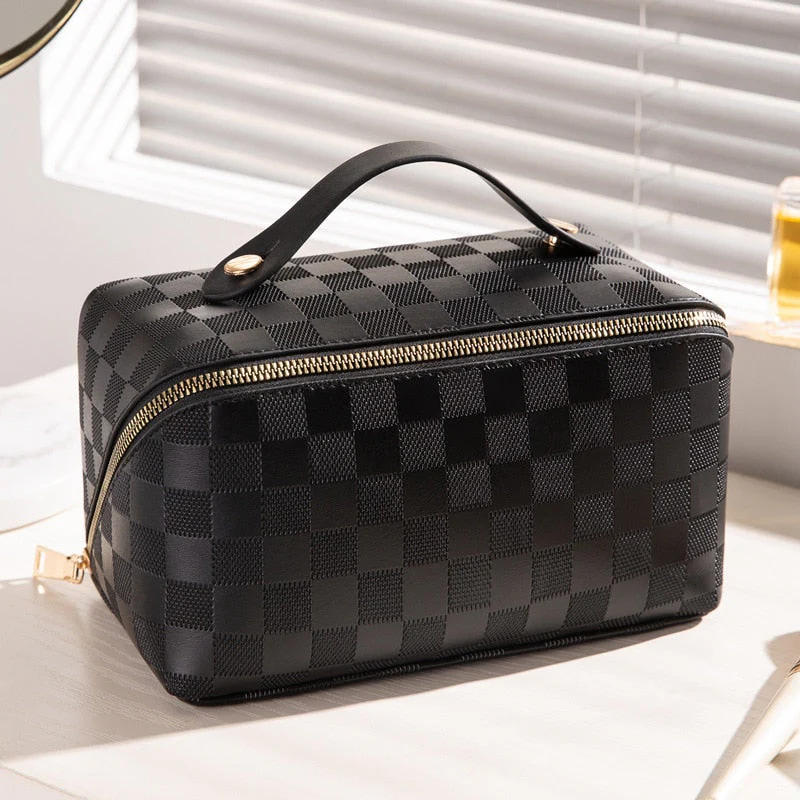 Waterproof women’s travel toiletry bag – spacious plaid design, durable materials, for beauty essentials - Image 6