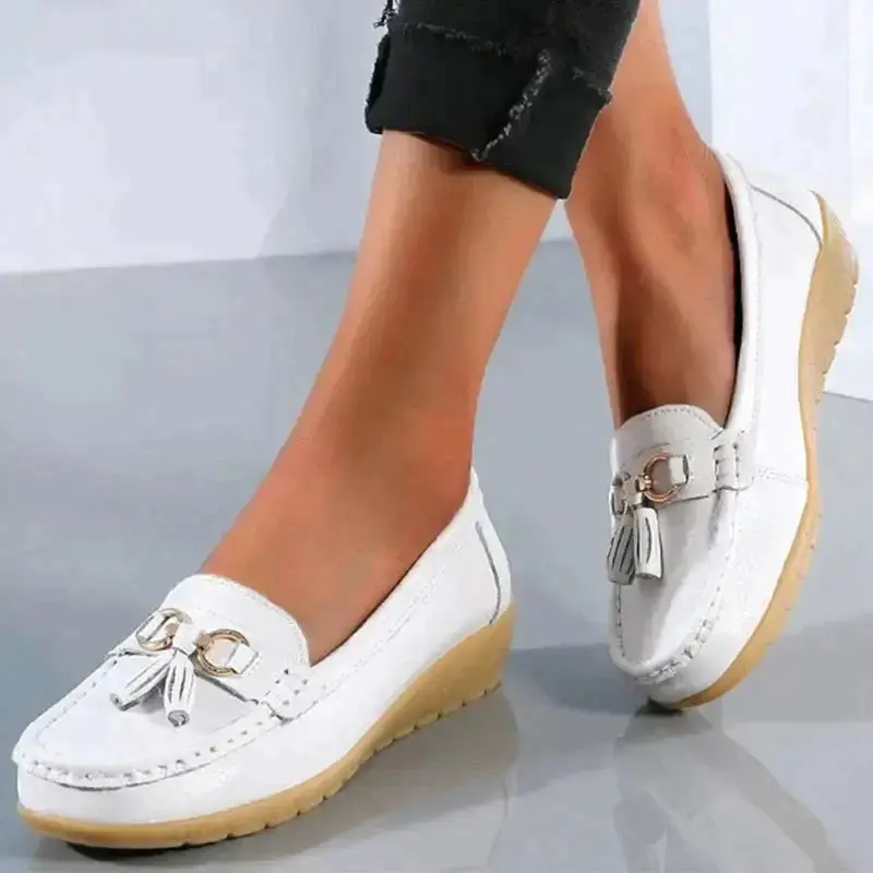 Women's Orthopedic Moccasins, Breathable PU Leather Ladies Moccasin Shoes for Comfort and Support - Image 57